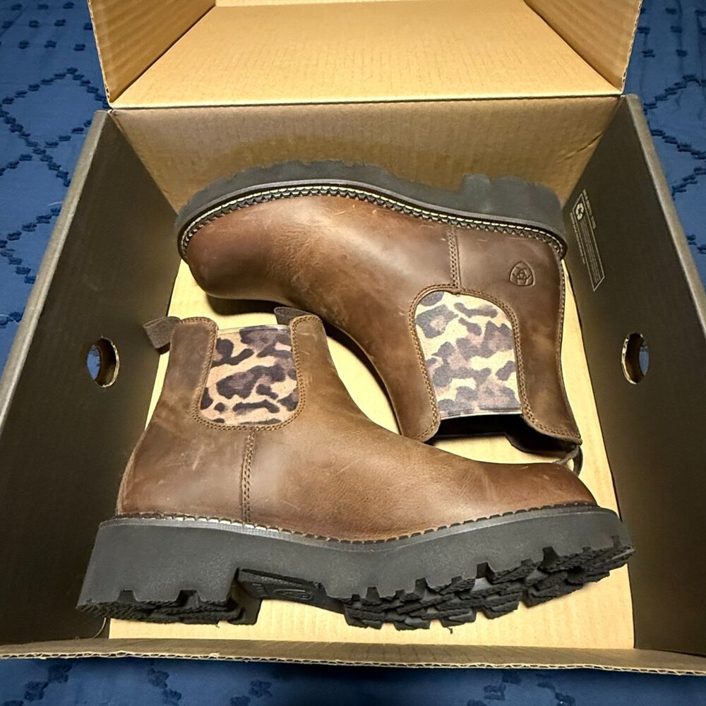 Ariat Women's Fatbaby Twin Gore Boots *NIB* 8 Medium - Picture 2 of 7